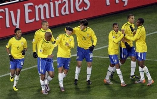 Brazilia, descatusata de super golul lui Maicon! Brazilia 2-1 Coreea de Nord! Vezi rezumat_21