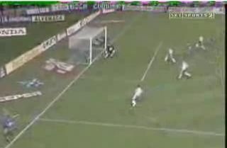 VIDEO / Roberto Carlos a INVENTAT golul imposibil reusit de Maicon!_2