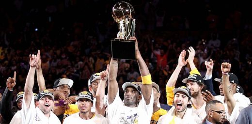 LA Lakers a castigat finala NBA! Bryant MVP: Cum au sarbatorit fanii:_10