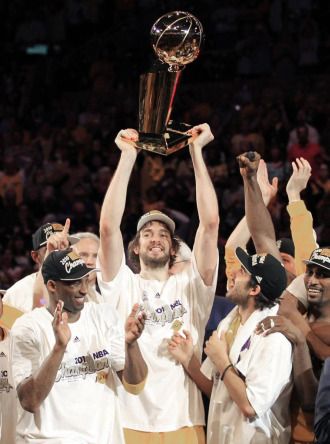 LA Lakers a castigat finala NBA! Bryant MVP: Cum au sarbatorit fanii:_2