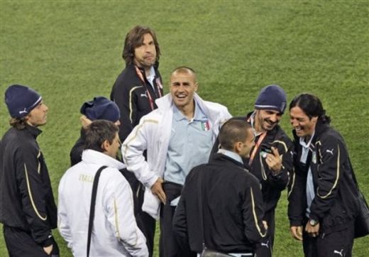 FOTO: Salvarea italienilor? Pirlo s-a antrenat normal si poate prinde meciul cu Slovacia!_4