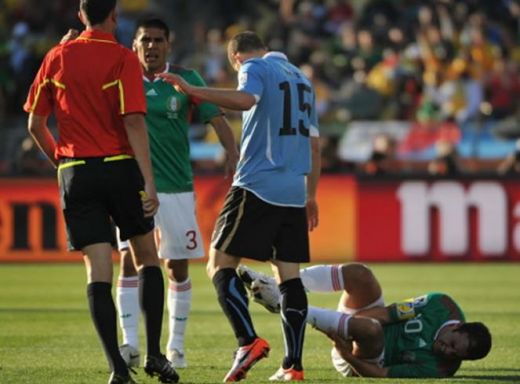 Uruguay si Mexic in optimile de finala!  Mexic 0-1 Uruguay, vezi rezumatul:_13