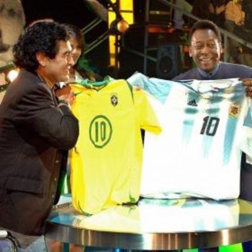 Maradona in tricoul Braziliei, "mana lui Dumnezeu" si cantecul "Marado, Marado!" Vezi cele mai tari clipuri cu Maradona! VIDEO_23