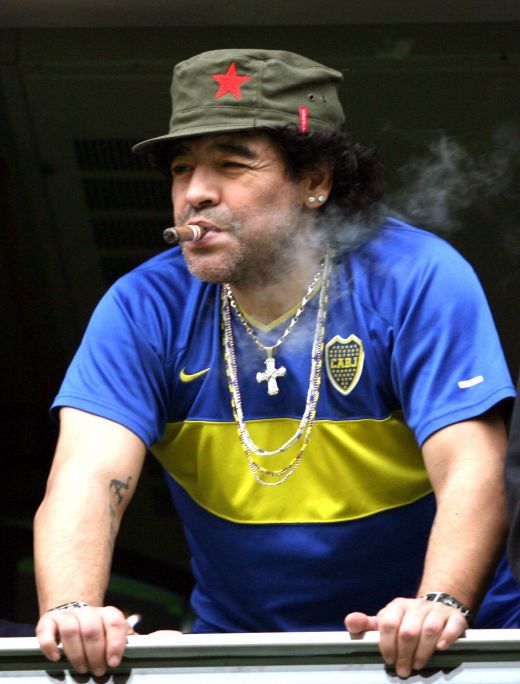 Maradona in tricoul Braziliei, "mana lui Dumnezeu" si cantecul "Marado, Marado!" Vezi cele mai tari clipuri cu Maradona! VIDEO_27