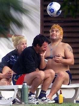 Bild: "Maradona, antrenor sau marioneta?" Cele mai nebune reactii de la Mondiale:_2