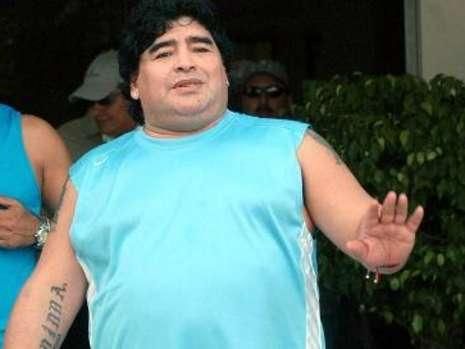 Bild: "Maradona, antrenor sau marioneta?" Cele mai nebune reactii de la Mondiale:_12
