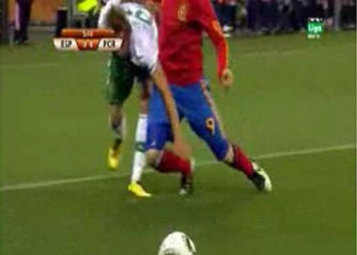 FOTO Cea mai controversata faza de la Spania-Portugalia! A fost penalty la Torres?_2
