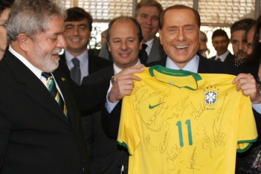 POZA ZILEI: Berlusconi s-a dat cu Brazilia!_1