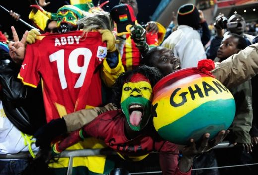 FOTO Cum 'pregatesc' fanii Ghanei victoriile la Cupa Mondiala! :))_1