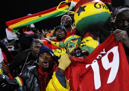 FOTO Cum 'pregatesc' fanii Ghanei victoriile la Cupa Mondiala! :))_2