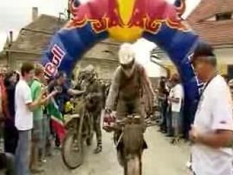 
	VIDEO! Vezi ce s-a intamplat in ziua a patra la Red Bull Romaniacs
