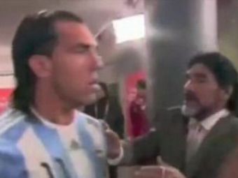 
	VIDEO / Tevez i-a dat TEAPA lui Maradona! Nu s-a lasat pupat si imbratisat :))
