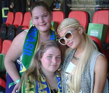 Paris Hilton a fost ARESTATA la meciul Brazilia - Olanda pentru posesie de droguri!_3