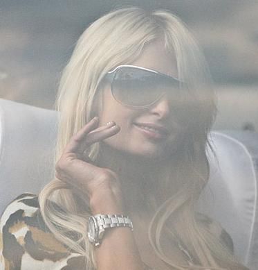 Paris Hilton a fost ARESTATA la meciul Brazilia - Olanda pentru posesie de droguri!_4
