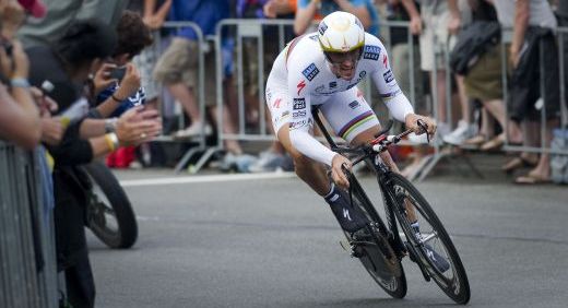 
	Fabian Cancellara a castigat in prima zi la turul Frantei! Lance Armstrong a terminat pe 4
