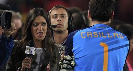 Intalnire de gradul III! Sara Carbonero i-a luat interviu lui Casillas dupa ce a aparat penaltyul cu Paraguay!_3