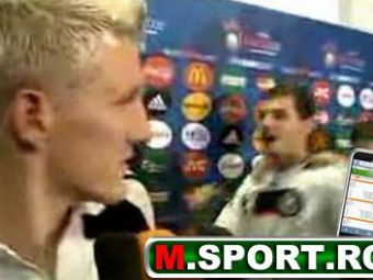 
	Cum l-au umilit spaniolii pe Schweinsteiger dupa finala EURO 2008! Se razbuna diseara?
