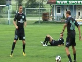 
	VIDEO SUPER amical intre staff-ul de la Urziceni si cel de la Timisoara! Vezi ce goluri a dat MM Stoica! 
