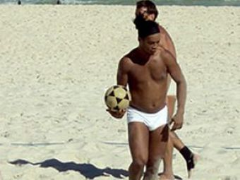 
	Ronaldinho a acceptat sa joace la Flamengo! Vezi ce salariu ii dau brazilienii!
