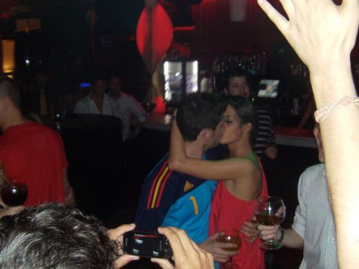 FOTO: Sara Carbonero si Iker Casillas, TANDRETURI in masina dupa o cina intima la Madrid!_8
