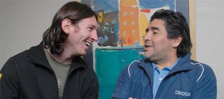 Argentinienii cred in Maradona: vor sa-i prelungeasca contractul pana in 2014!