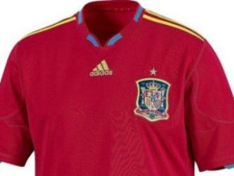 
	COLOSAL: 100.000 de tricouri ale Spaniei cu steaua mondiala s-au vandut intr-o zi!
