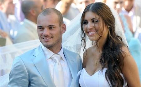 VIDEO / Sneijder a avut o nunta de VIS cu frumoasa Yolanthe! Vezi cum s-au imbracat Chivu si Adelina:_9