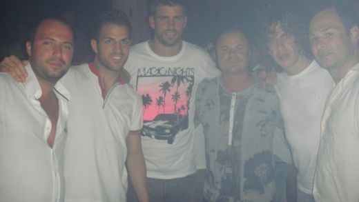 FOTO: Nicu Gheara a dat o SUPER petrecere la Ibiza cu Puyol, Fabregas, Pique si Shakira!_6