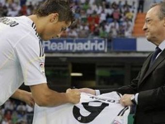 
	Inca un sezon de dominare catalana? Vezi aici ce cosmaruri are Florentino Perez la Real Madrid!
