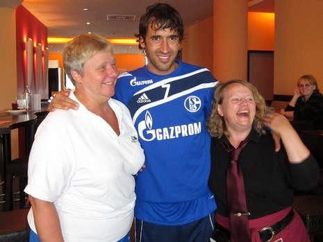 FOTO: Cat de RARA e imaginea asta: Raul, in tricoul lui Schalke! "Nu am nicio problema sa joc contra Realului"_14