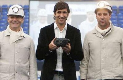 FOTO: Cat de RARA e imaginea asta: Raul, in tricoul lui Schalke! "Nu am nicio problema sa joc contra Realului"_18