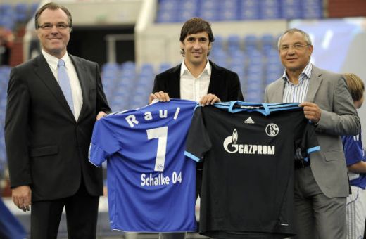 FOTO: Cat de RARA e imaginea asta: Raul, in tricoul lui Schalke! "Nu am nicio problema sa joc contra Realului"_19
