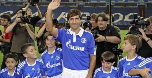 FOTO: Cat de RARA e imaginea asta: Raul, in tricoul lui Schalke! "Nu am nicio problema sa joc contra Realului"_20