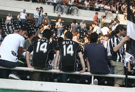 Vezi cum a fost primit Guti de cei 20.000 de spectatori pe stadionul lui Besiktas! VIDEO_2