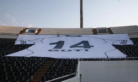 Vezi cum a fost primit Guti de cei 20.000 de spectatori pe stadionul lui Besiktas! VIDEO_3