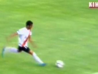 
	VIDEO Are 19 ani, a costat 6 milioane de euro si i-a facut cadou lui Lucescu 2 super goluri a la Ronaldinho!
