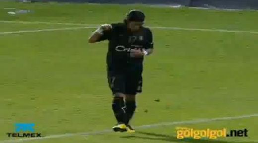 
	Super SHOW cu Dayro Moreno! A driblat portarul, a marcat si a inceput sa danseze pe teren! VIDEO
