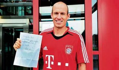 Arjen Robben Bayern Munchen Raul Gonzalez Schalke 04