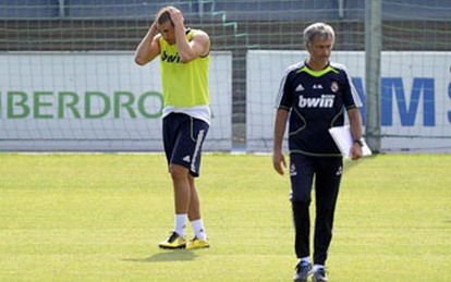 Jose Mourinho Karim Benzema Real Madrid