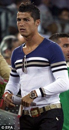 FOTO: O inseala Ronaldo pe Irina? Vezi cum s-au distrat cei doi la meciul de baschet dintre SUA si Spania!_4