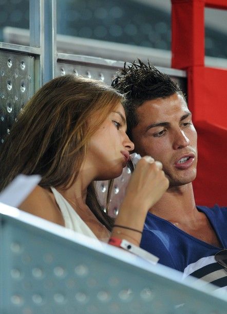 FOTO: O inseala Ronaldo pe Irina? Vezi cum s-au distrat cei doi la meciul de baschet dintre SUA si Spania!_6