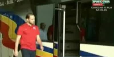 VIDEO Stelistii au fost primiti cu un autocar in culorile nationale! Vezi primele imagini cu Steaua la Zurich_1