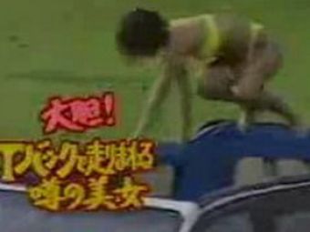 
	Japonezii au gasit solutia impotriva caniculei in trafic: piscina in masina! VIDEO
