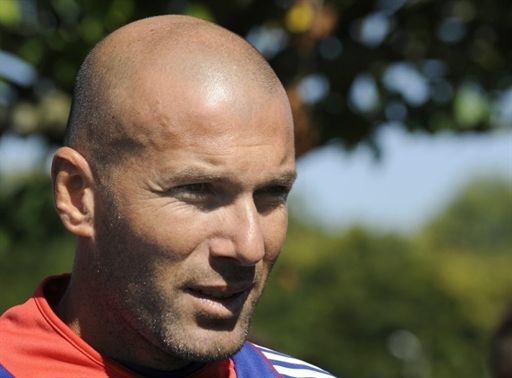 Franta vrea sa bata Romania cu Zidane! Blanc l-a convocat la nationala:_6