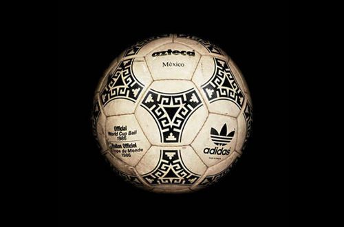 FOTO: De la mingea cu siret la cea de "35" si acum la Jabulani! Cum a evoluat mingea de fotbal de-a lungul istoriei_13