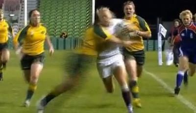 
	ASTA este cel mai VIOLENT placaj din rugby-ul feminin! VIDEO

