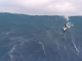 
	Valul ANULUI! Iata cum se calareste un MONSTRU de 20 metri inaltime! VIDEO
