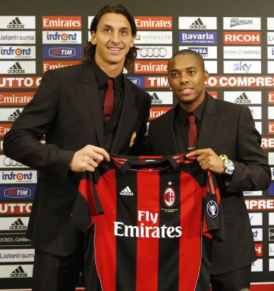 FOTO: Robinho si Ibrahimovic, prezentati oficial la AC Milan! Ibra: "Vom fi peste Inter in campionat"_6