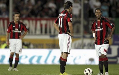 
	VIDEO Ce schimbari face Milan: Ronaldinho, inlocuit cu Robinho! Vezi momente de&nbsp;MAGIE braziliana!
