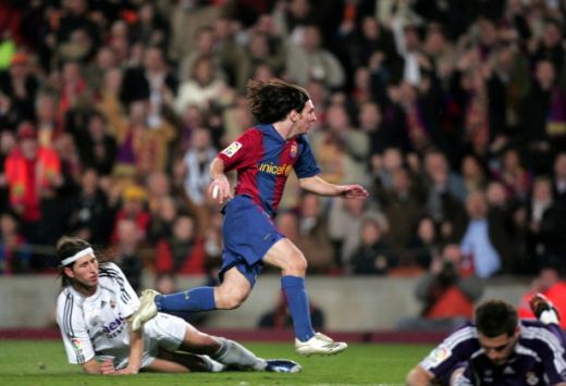 VIDEO / L10nel Messi! Azi se fac 10 ani de la venirea lui Messi la Barca! Este cel mai bun din lume?_28